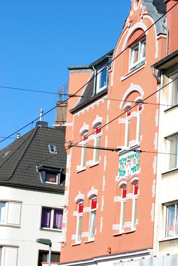 Hotel Rheinischer Hof Эркрат Экстерьер фото